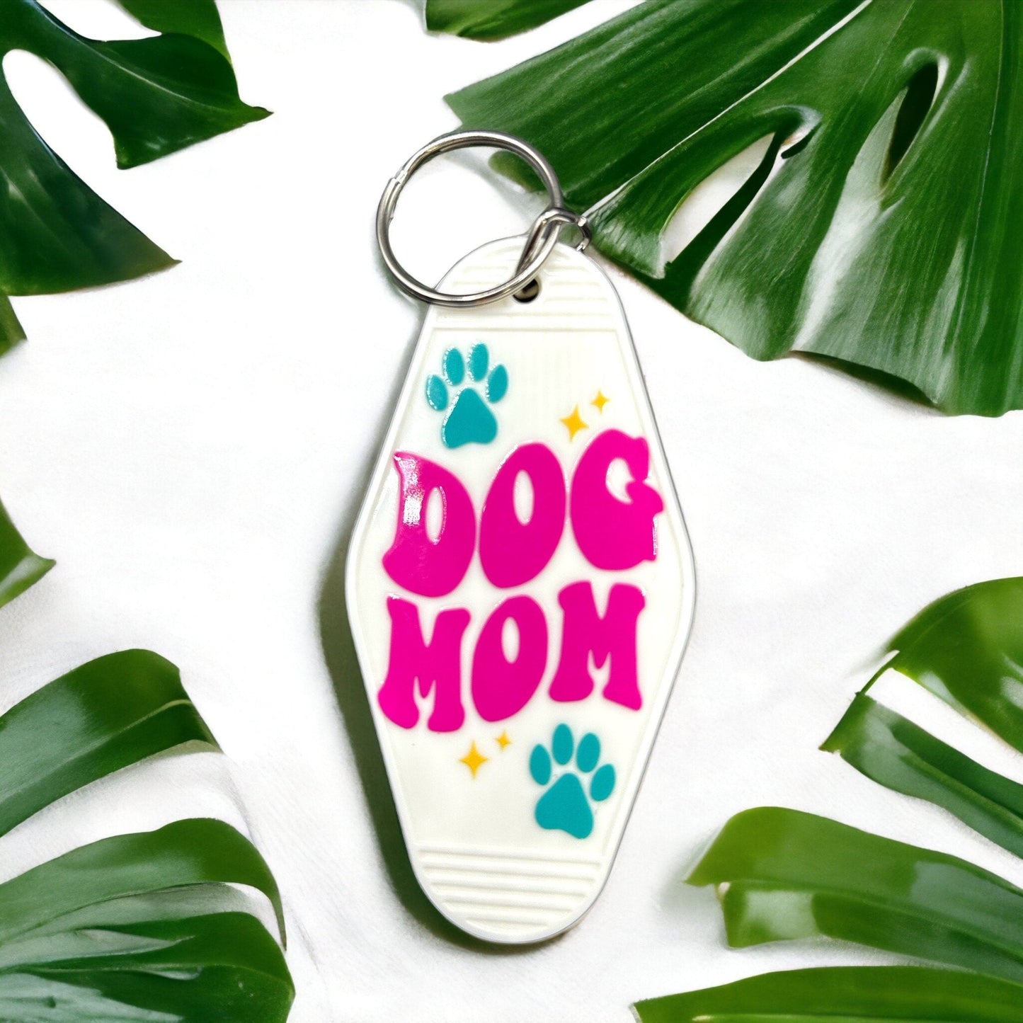 Vintage Motel Keychain Vintage Hotel Keytag Dog Mom Cute Retro Keychain Gift for Dog Lover - The Deco Den