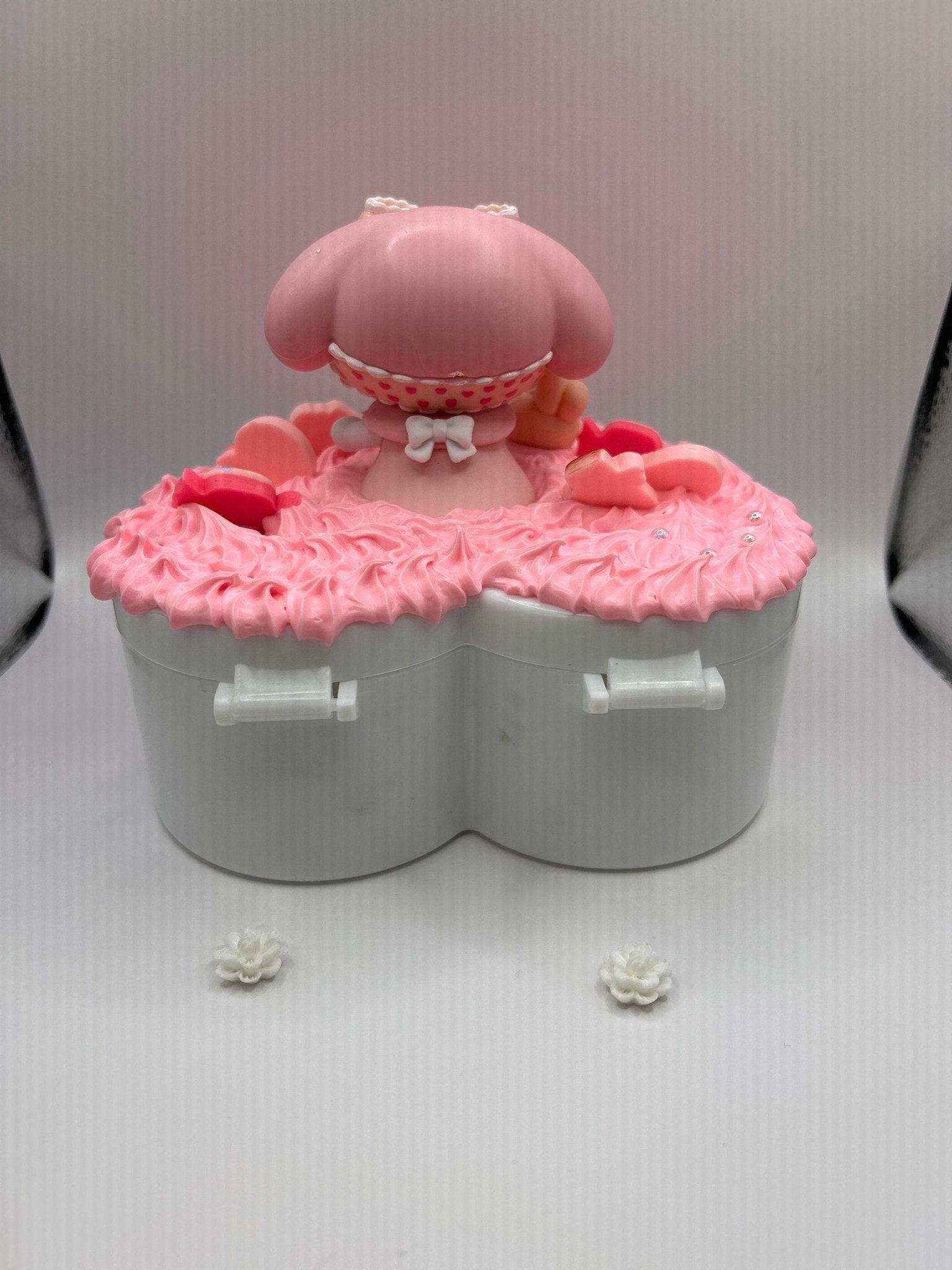 Decoden Heart-Shaped Melody Bunny Jewelry Box | Two-Tiered Storage | Handcrafted Treasure | Kawaii Decoden Jewelry Box - The Deco Den