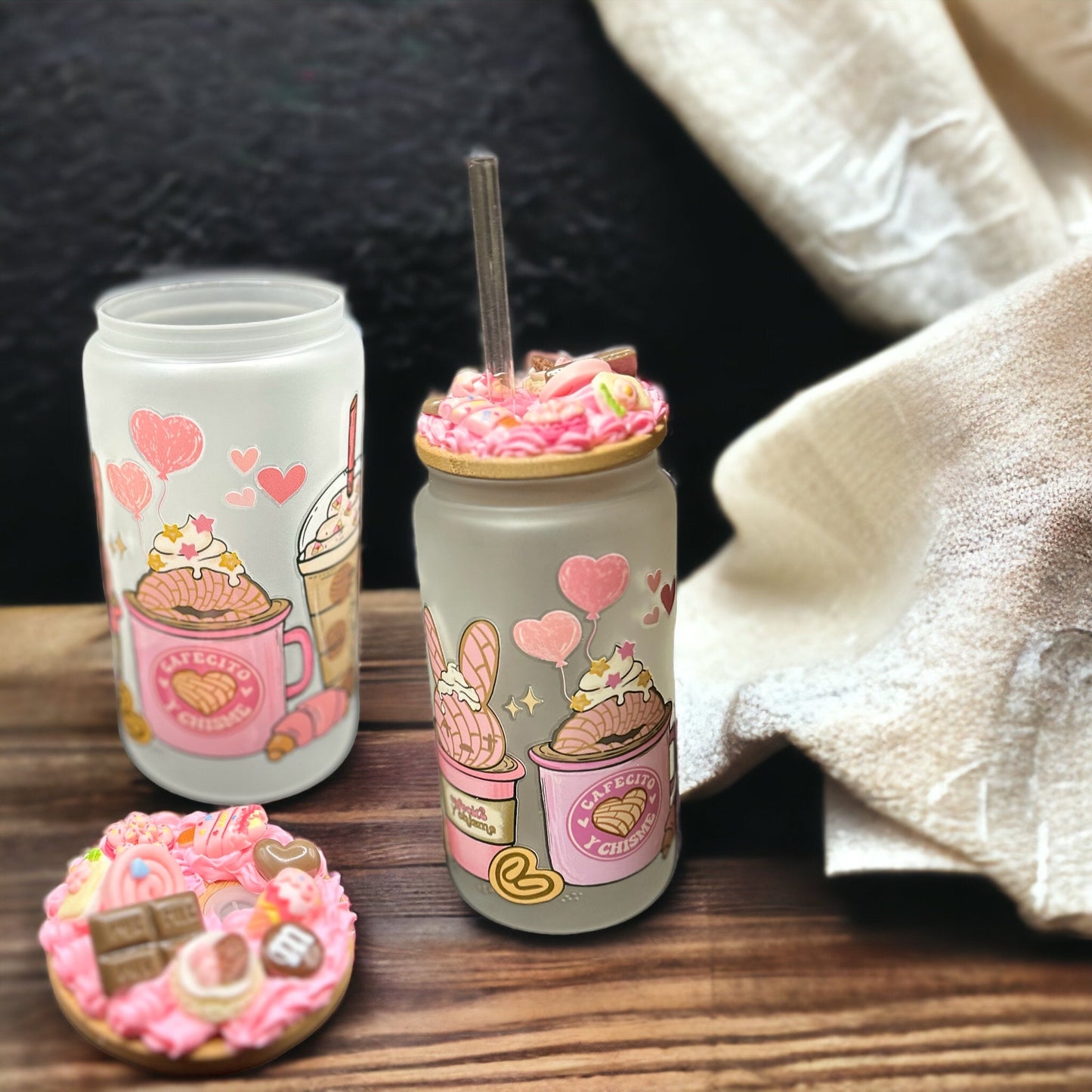 Iced Coffee Lovers 16 oz Frosted Glass Can w/ Decorative Bamboo Lid Decoden Glass Can Cafecito y Chisme Theme Frosted Libbey Glass - The Deco Den